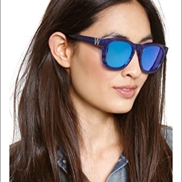 WILDFOX BLUE MIRROR SUNGLASSES - Picture 2 of 6
